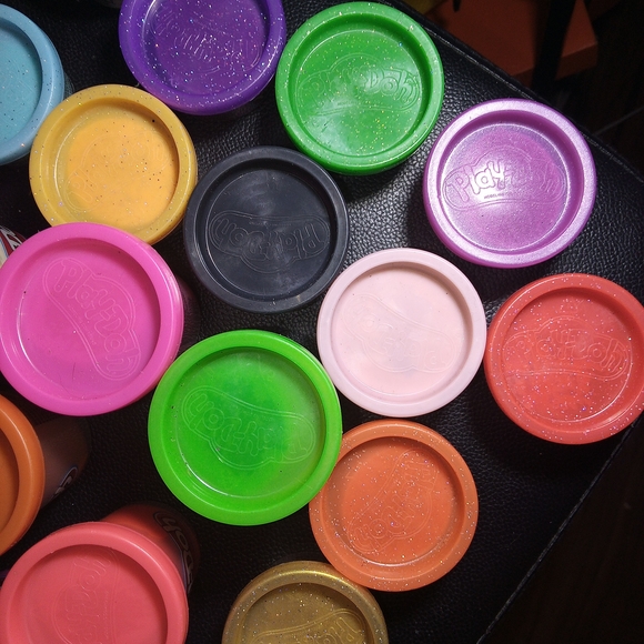 Purple and Red Modeling Compound Set - Picture 6 of 7